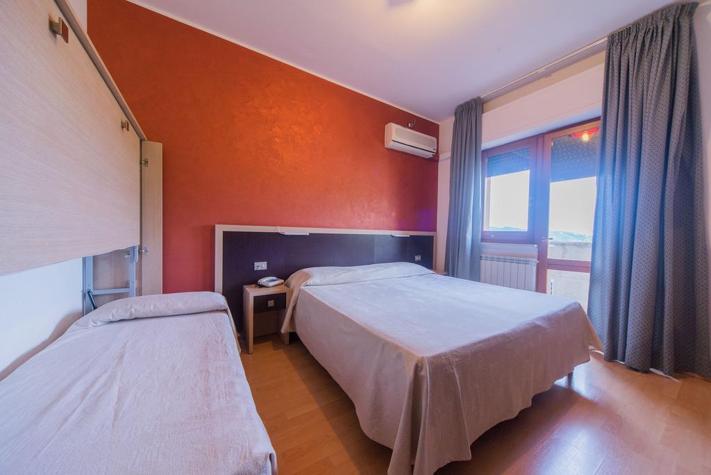 Hotel Del Camerlengo Fara San Martino Phòng bức ảnh