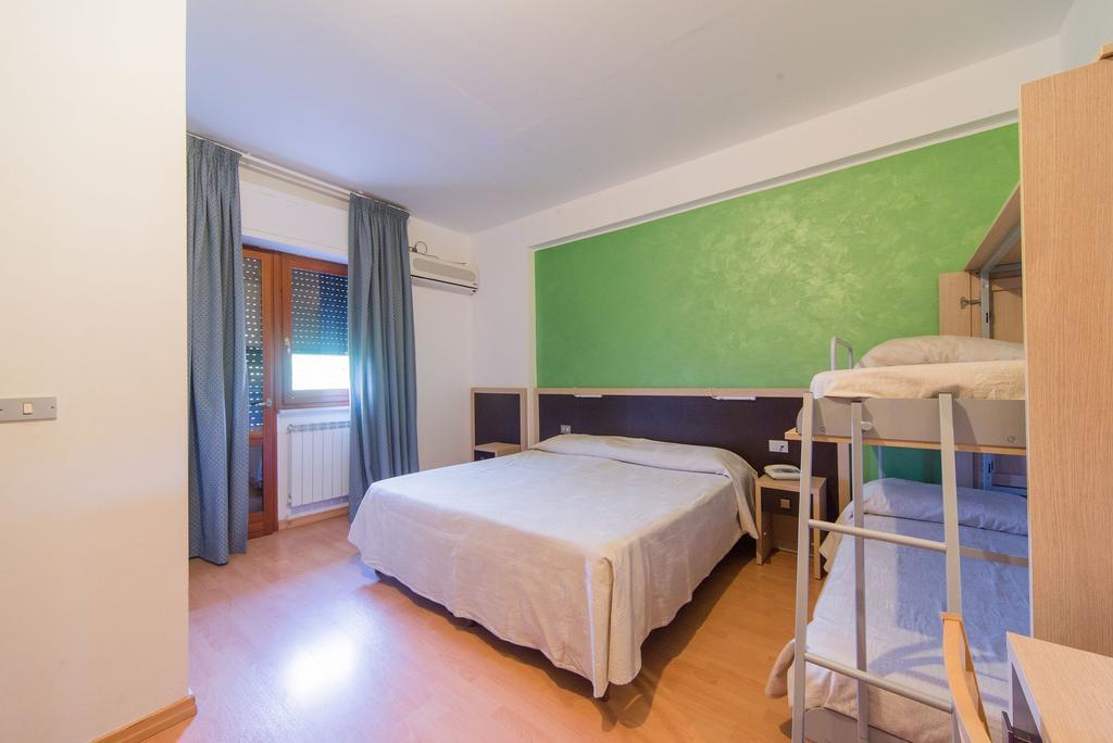 Hotel Del Camerlengo Fara San Martino Phòng bức ảnh